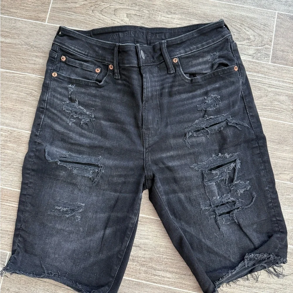 American Eagle Outfitters Men's Black Distressed Shorts